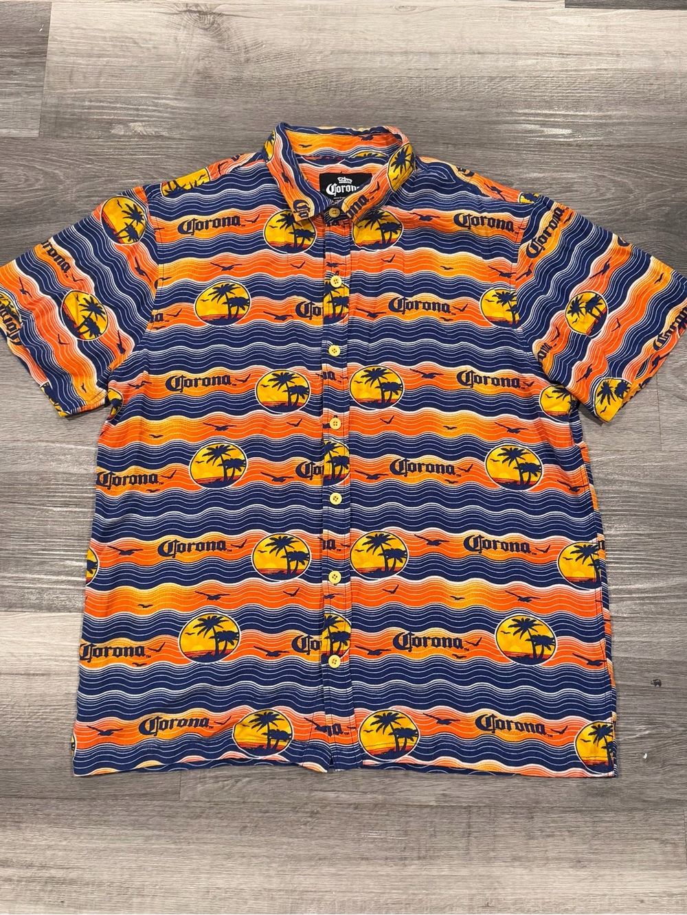 Corona Beer Men's Hawaiian Beach Button-Up Short Sleeve Shirt Tropical Size Md